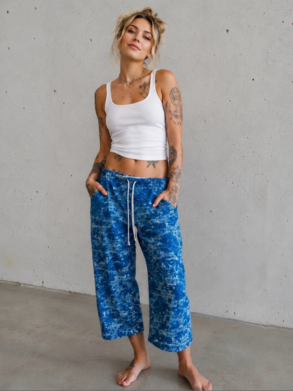 NWT Tommy Hilfiger Jeans Floral Wide Leg Crop Drawstring Denim